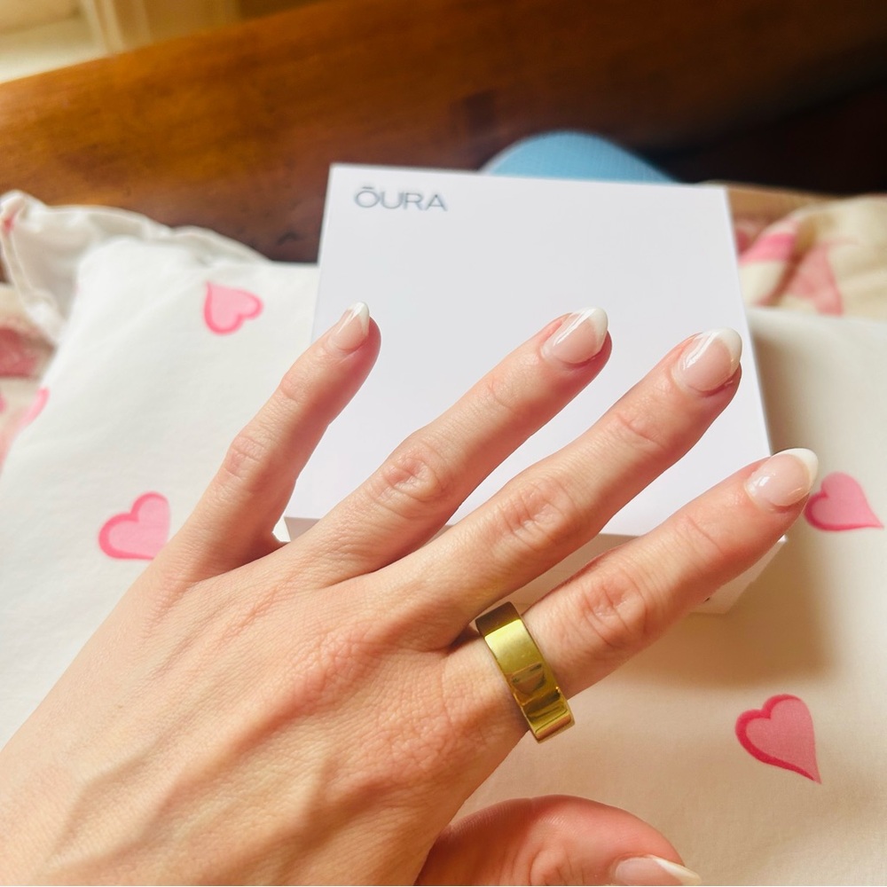 Gold OURA Ring Gen3 Heritage Size 9 + Charger – Barely Used Excellent Condition